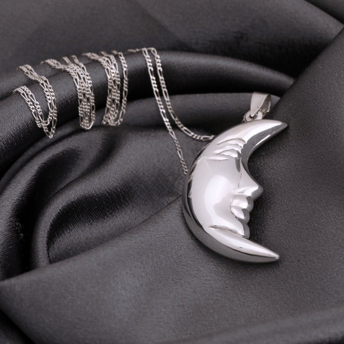 925 Crescent Moon Sterling Silver Necklace - K925-94