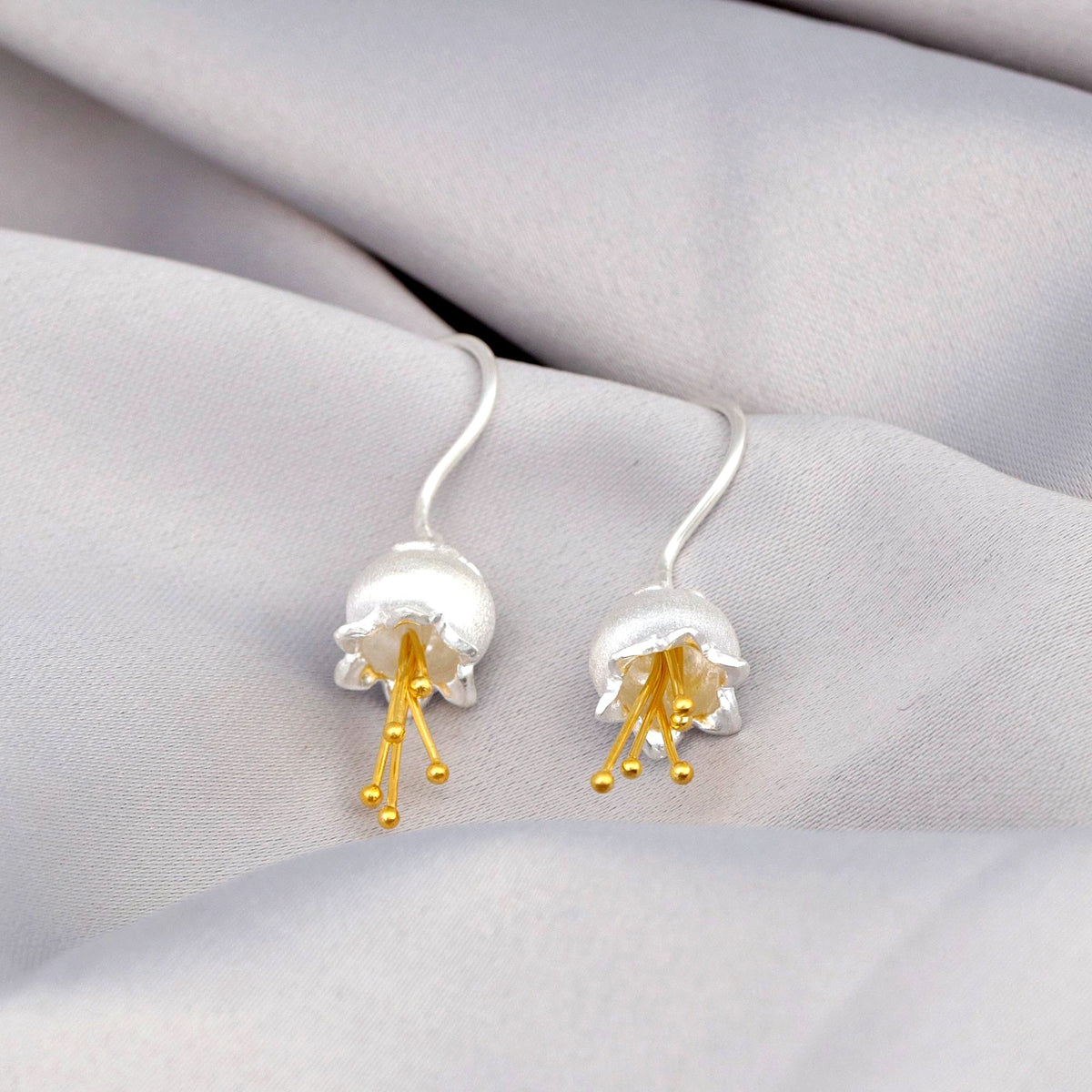 Bluebell Dangle Earrings - 925 Sterling Silver - Lily of the Valley Botanical Flower Jewelry - OHR925-49
