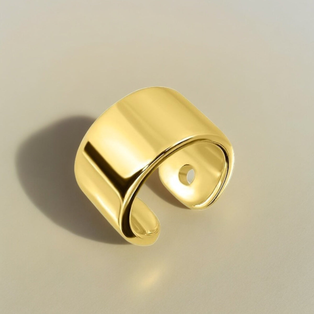 Minimalist ear cuff made of 925 sterling silver – 18K gold plated - OHR925-154