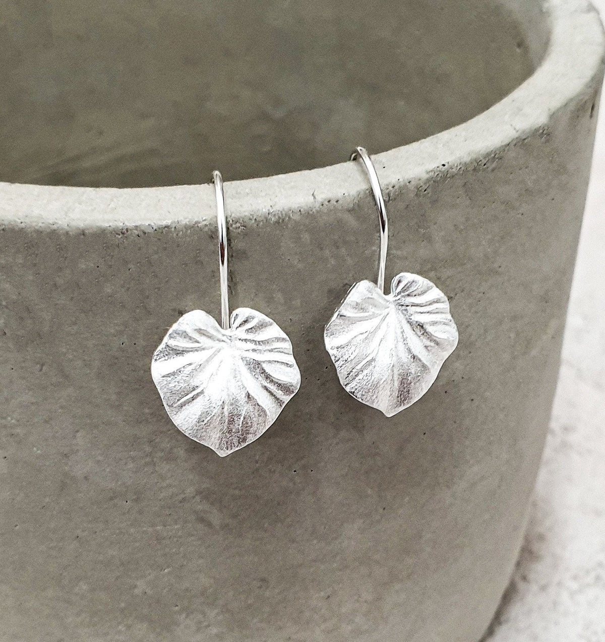 Tropical Plant Earrings - 925 Sterling Silver Monstera Leaf Dangle Earrings - OHR925-25