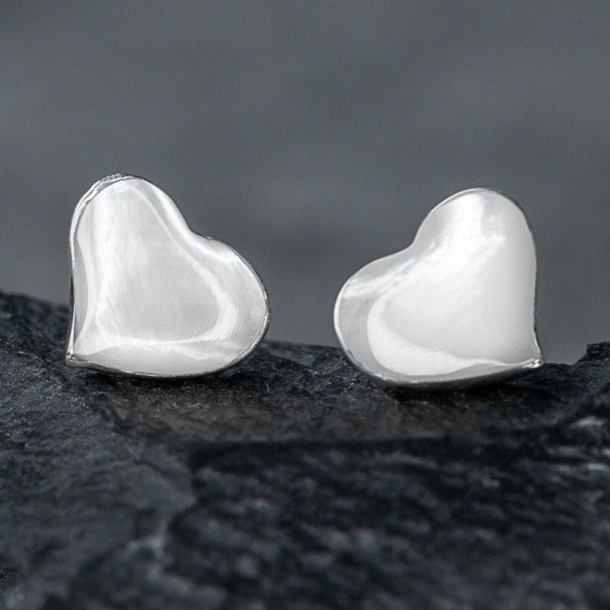 Mother-of-Pearl Heart Stud Earrings - 925 Sterling Silver - OHR925-94