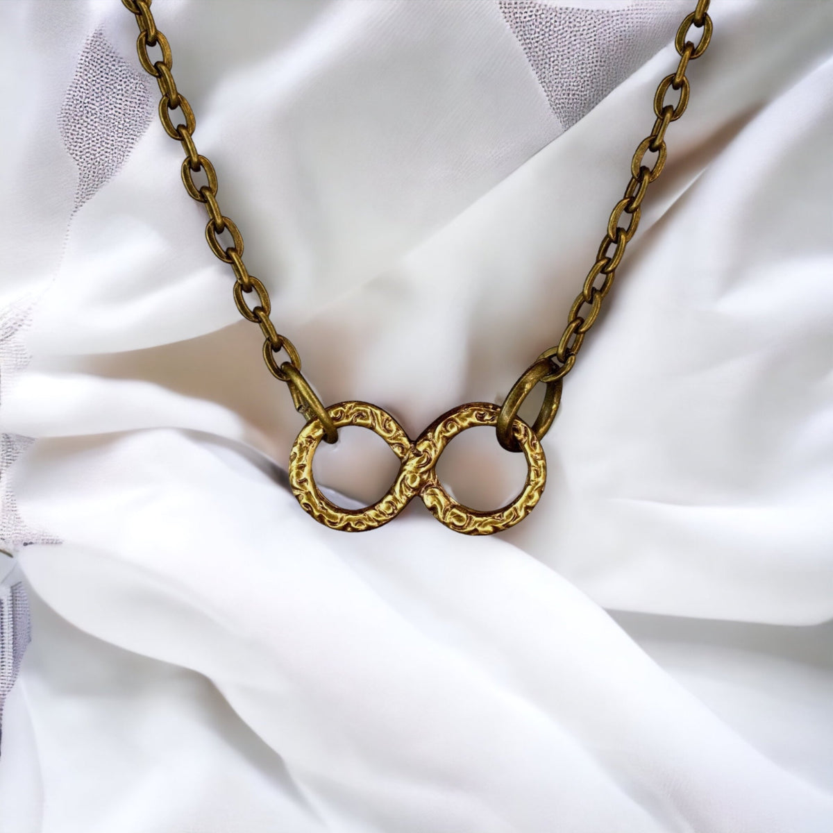 Endless Beauty: Delicate Bronze Necklace with Infinity Pendant - VIK-98