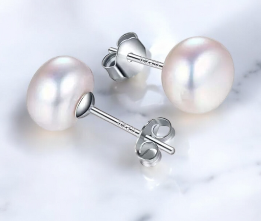 Classic Pearl Stud Earrings Made of 925 Sterling Silver | Freshwater…