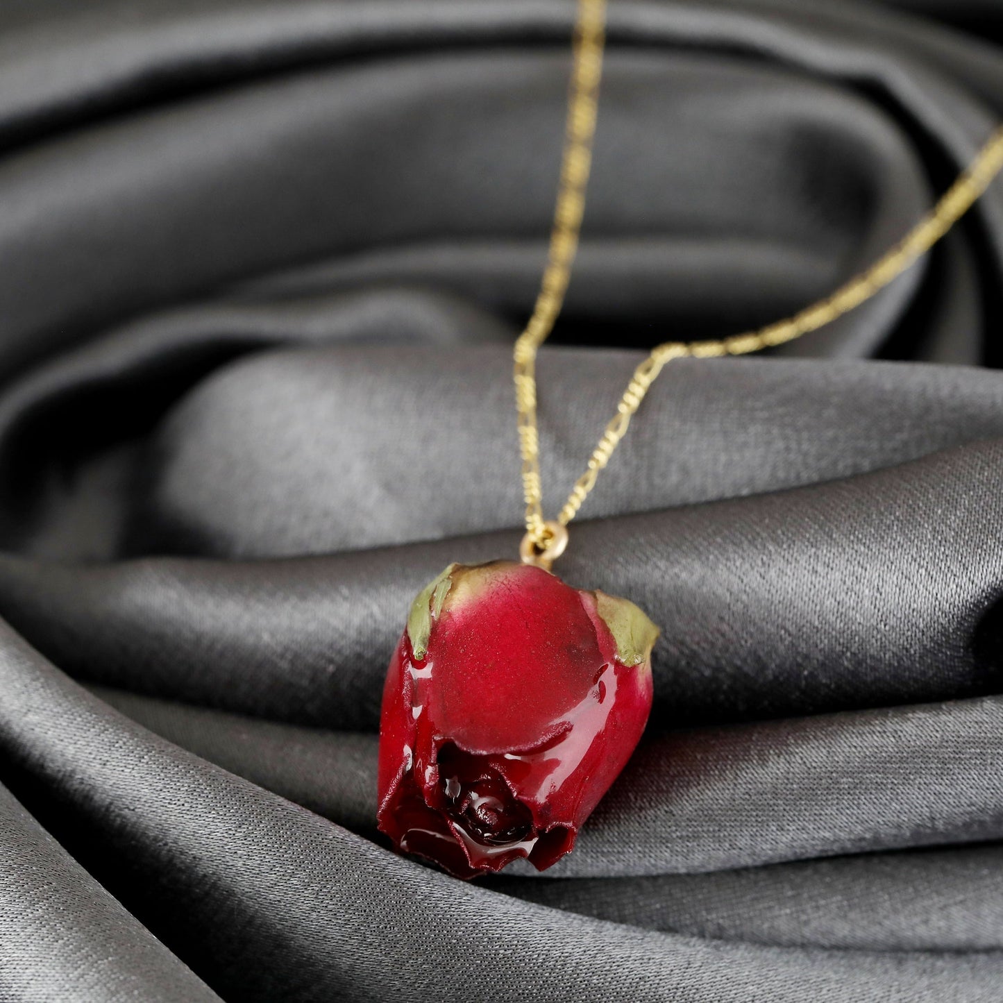 Real Red Rose — 925 Sterling Silver Gilded Chain