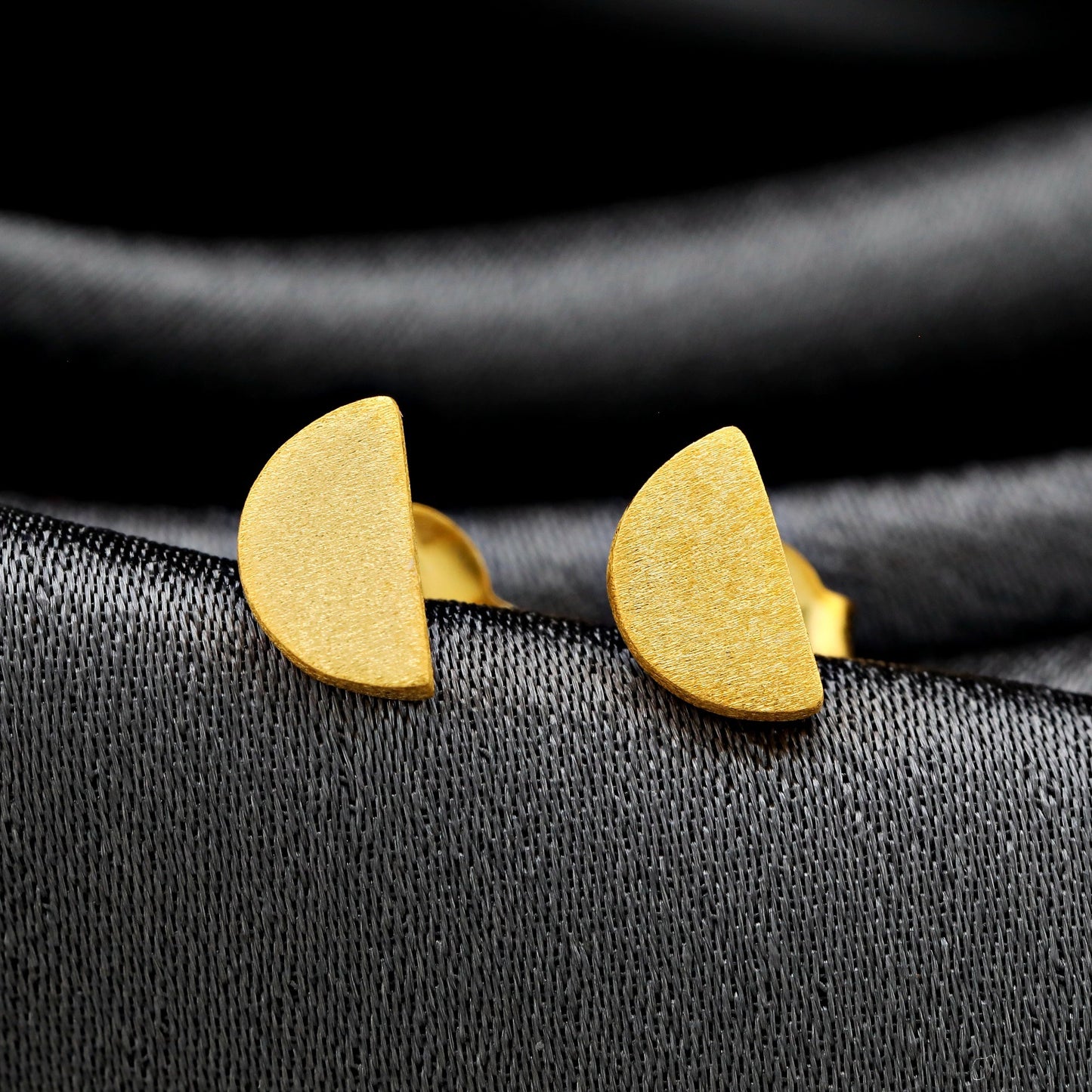 Crescent — 925 Sterling Gilded Mini Studs