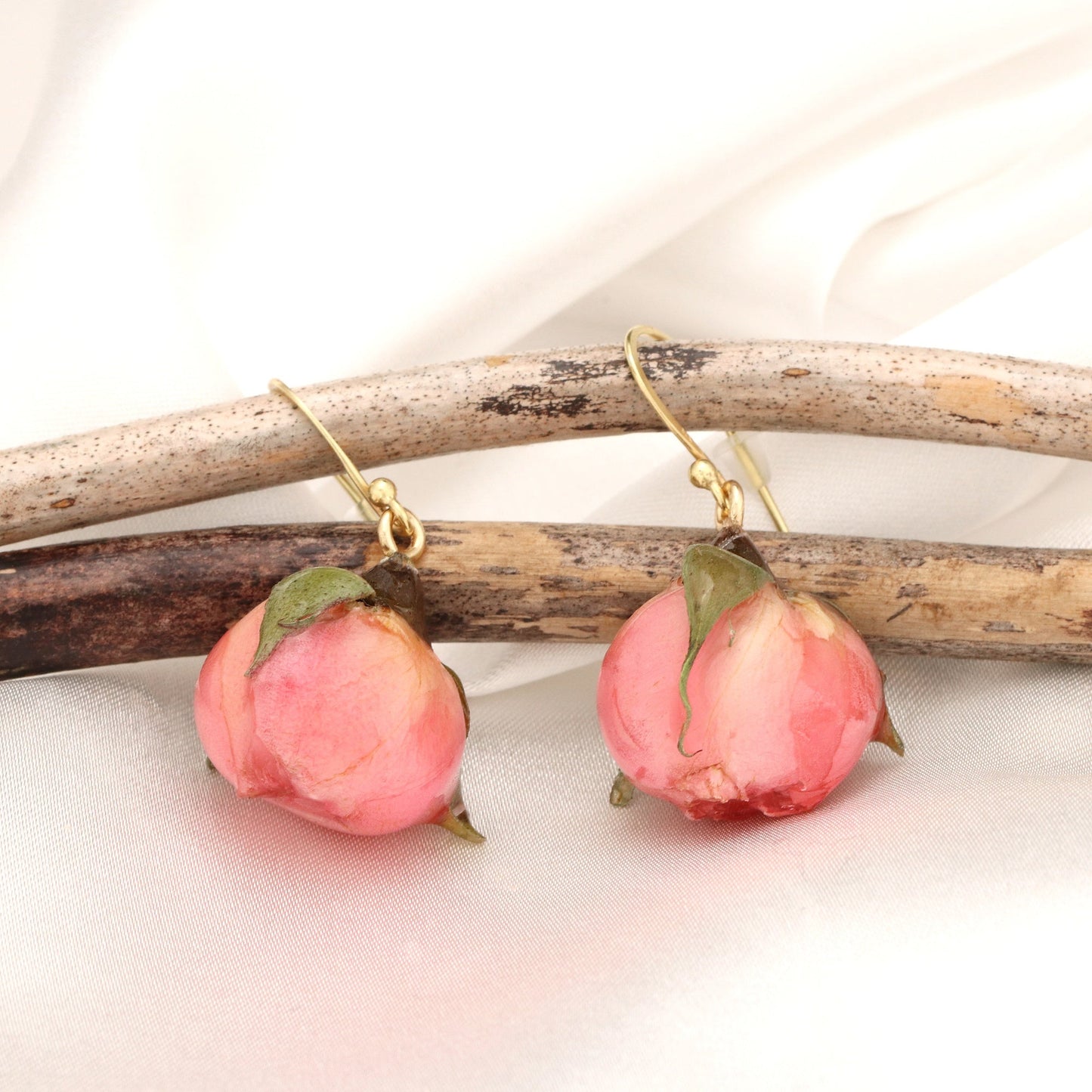 Elegant genuine roses earrings - 925 sterling gilded earrings