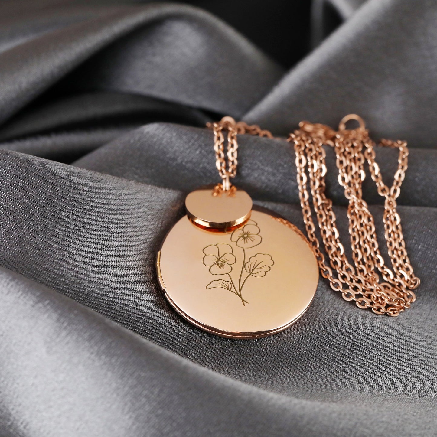 Personalized BIRTH FLOWER Photo Locket Necklace with Photo Service…