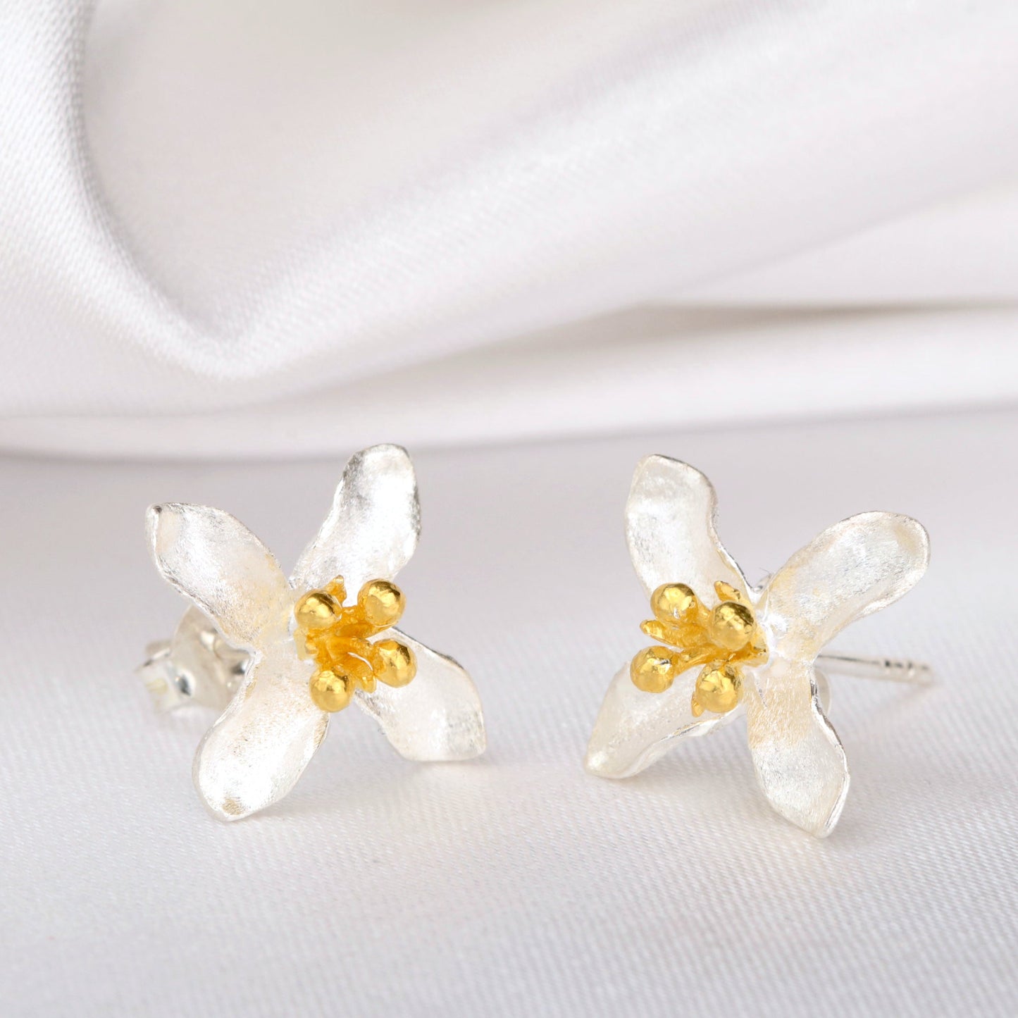 925 silver stud earrings Lilies