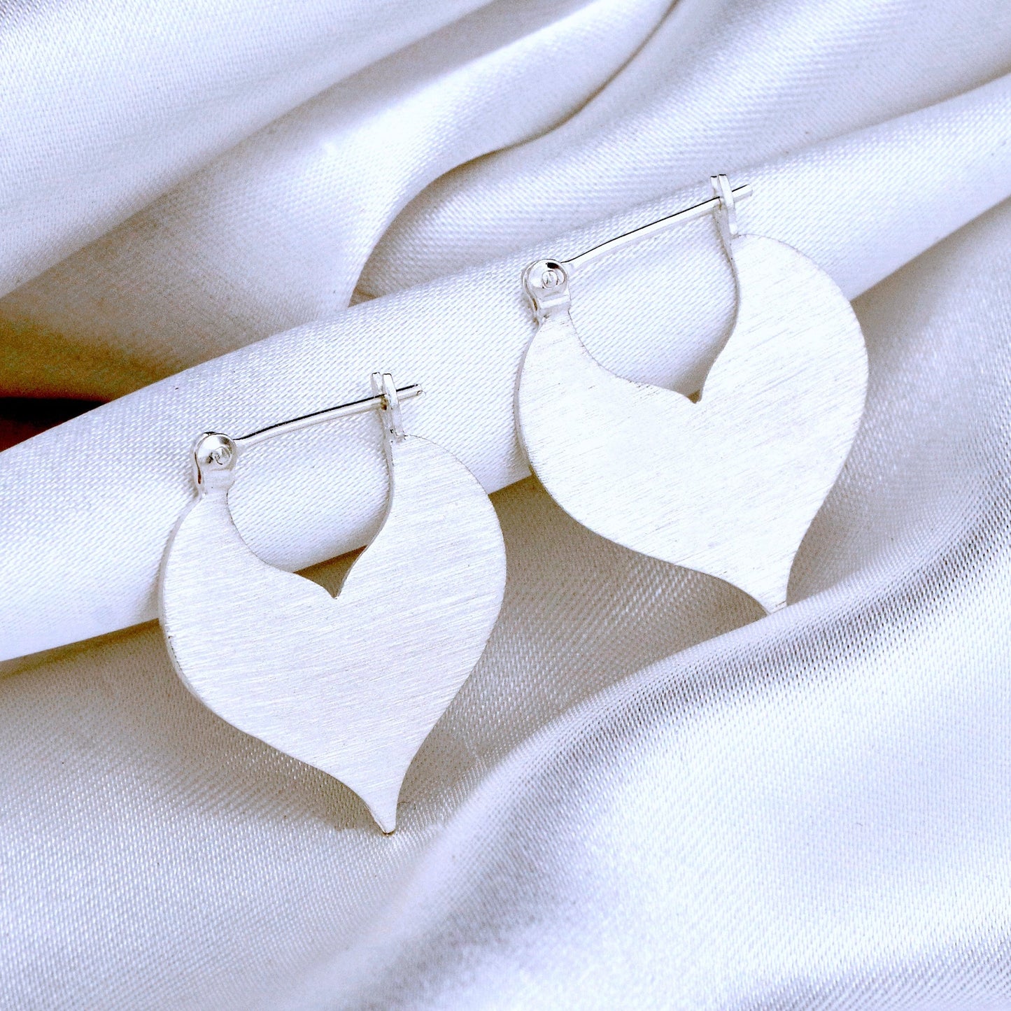 Minimalist Drop Earrings - 925 Sterling Silver Brushed Sultan 1001…
