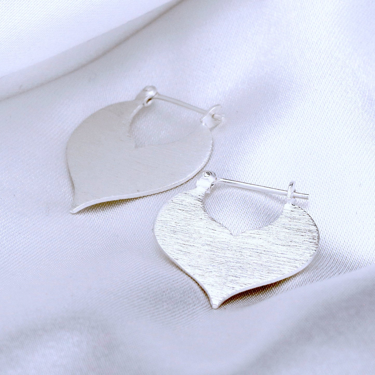 Minimalist Drop Earrings - 925 Sterling Silver Brushed Sultan 1001…