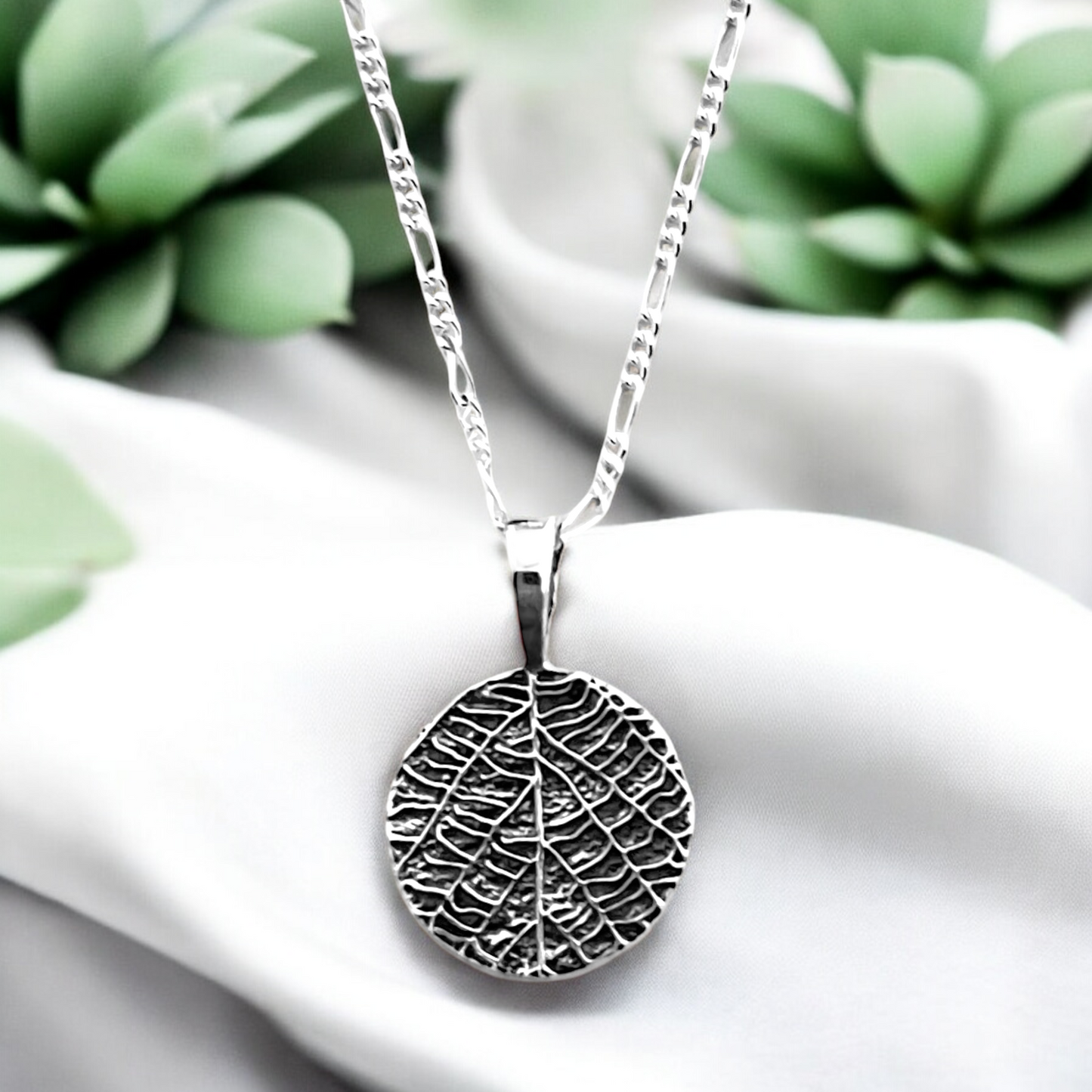 925 Sterling Silver Necklace with Leaf Vein Pendant…