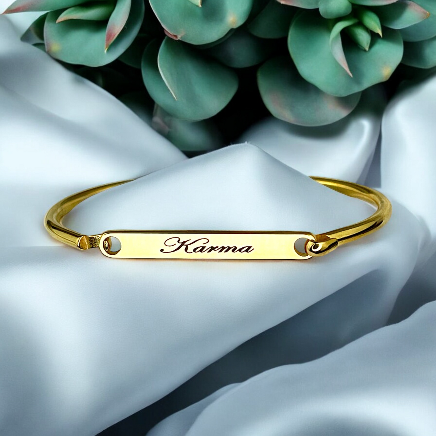 Personalizable stainless steel bangle - engraving - gold color…