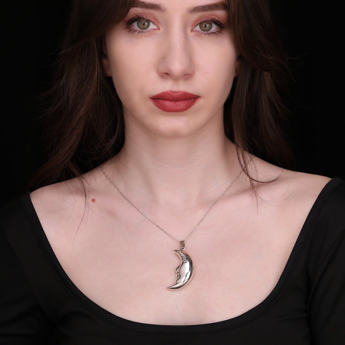925 Crescent Moon Sterling Silver Necklace