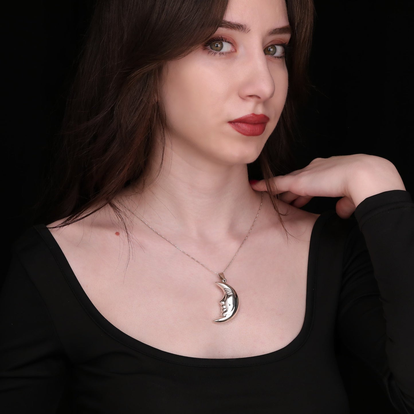 925 Crescent Moon Sterling Silver Necklace