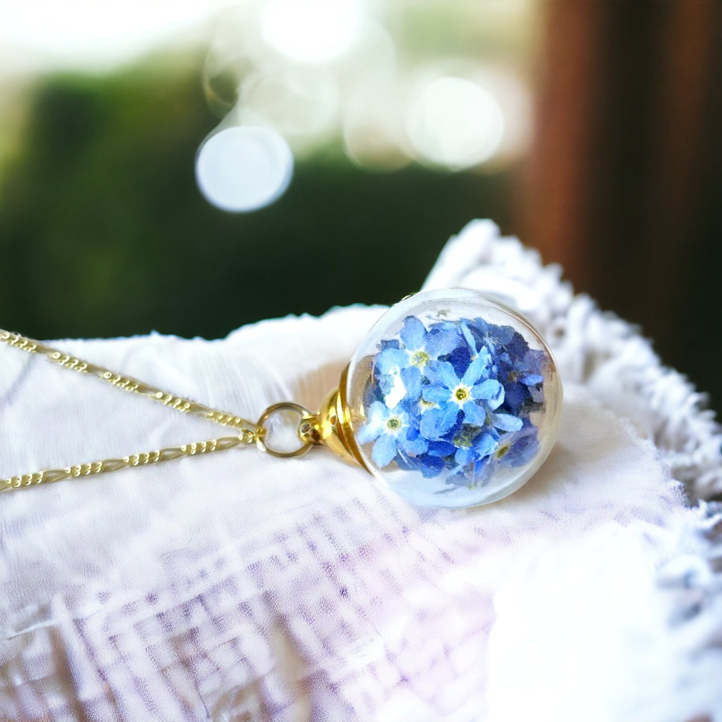 Elegant Forget-Me-Not Orb Necklace Chain Made of Gold-Plated 925…