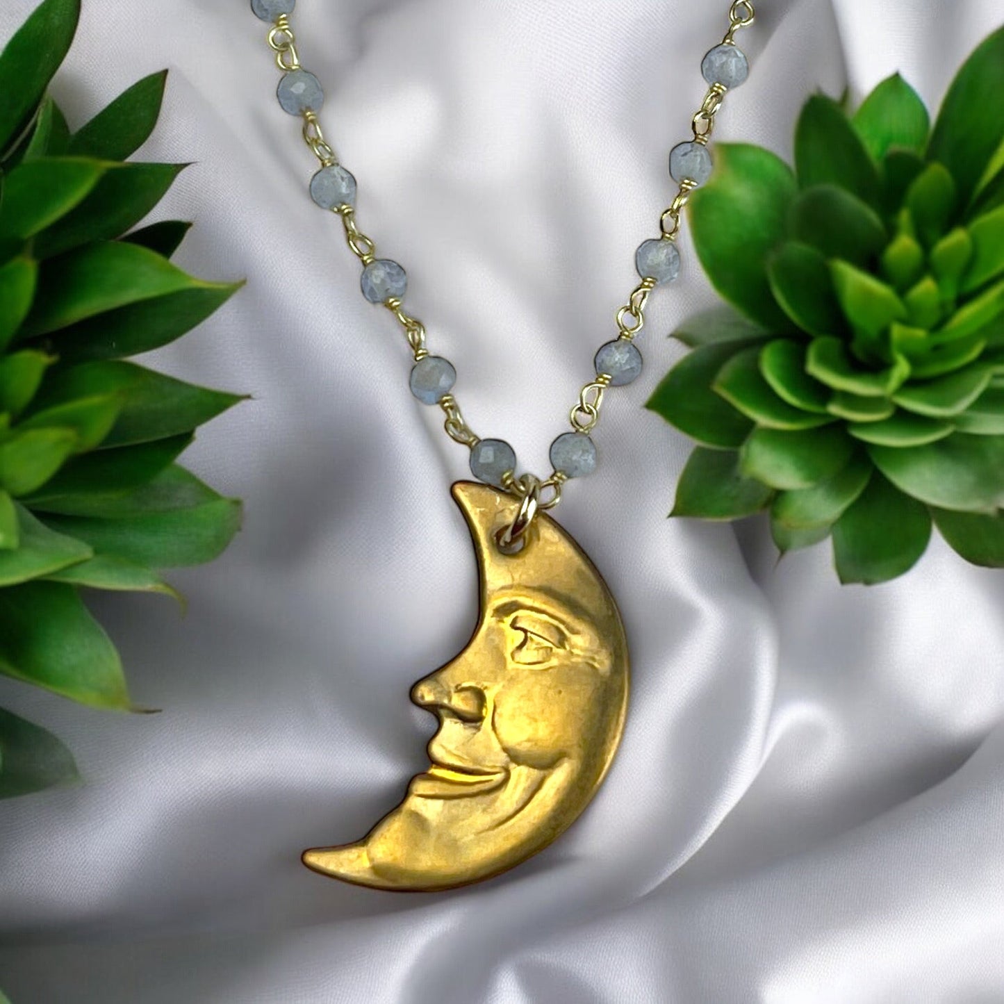 Vintage Labradorite Gemstone Necklace with Moon Pendant from the 70s…