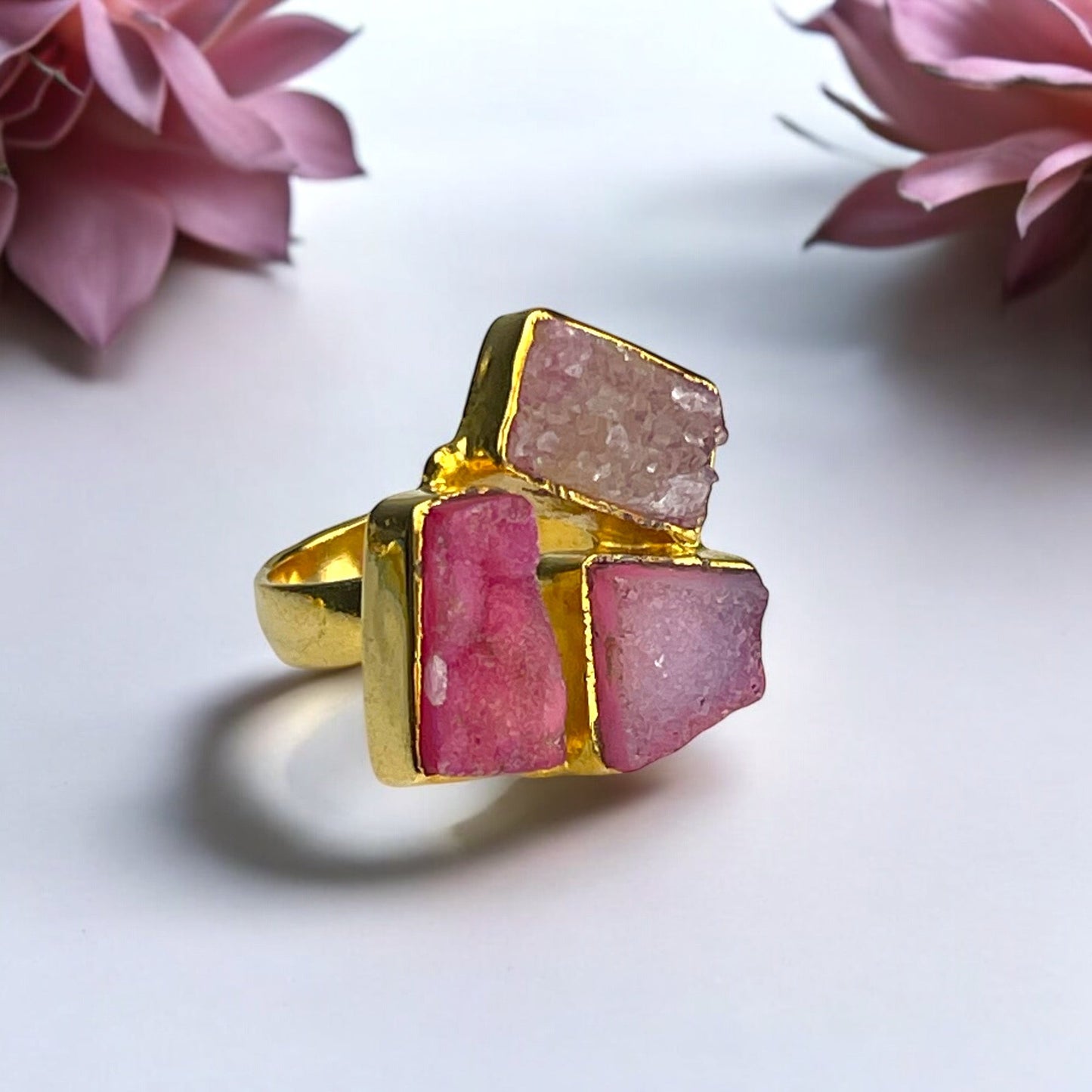 Brass Ring with Pink Agate Druzy – Ring Size 52, Allergy-Friendly…