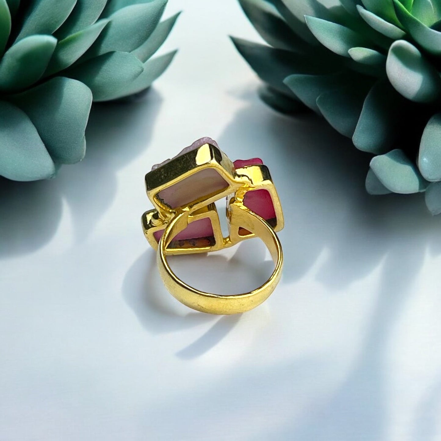 Brass Ring with Pink Agate Druzy – Ring Size 52, Allergy-Friendly…