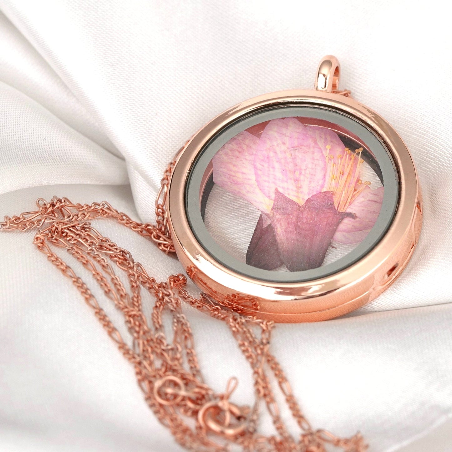 Japanese sakura medallion - 925 sterling rosegold gold plated chain…