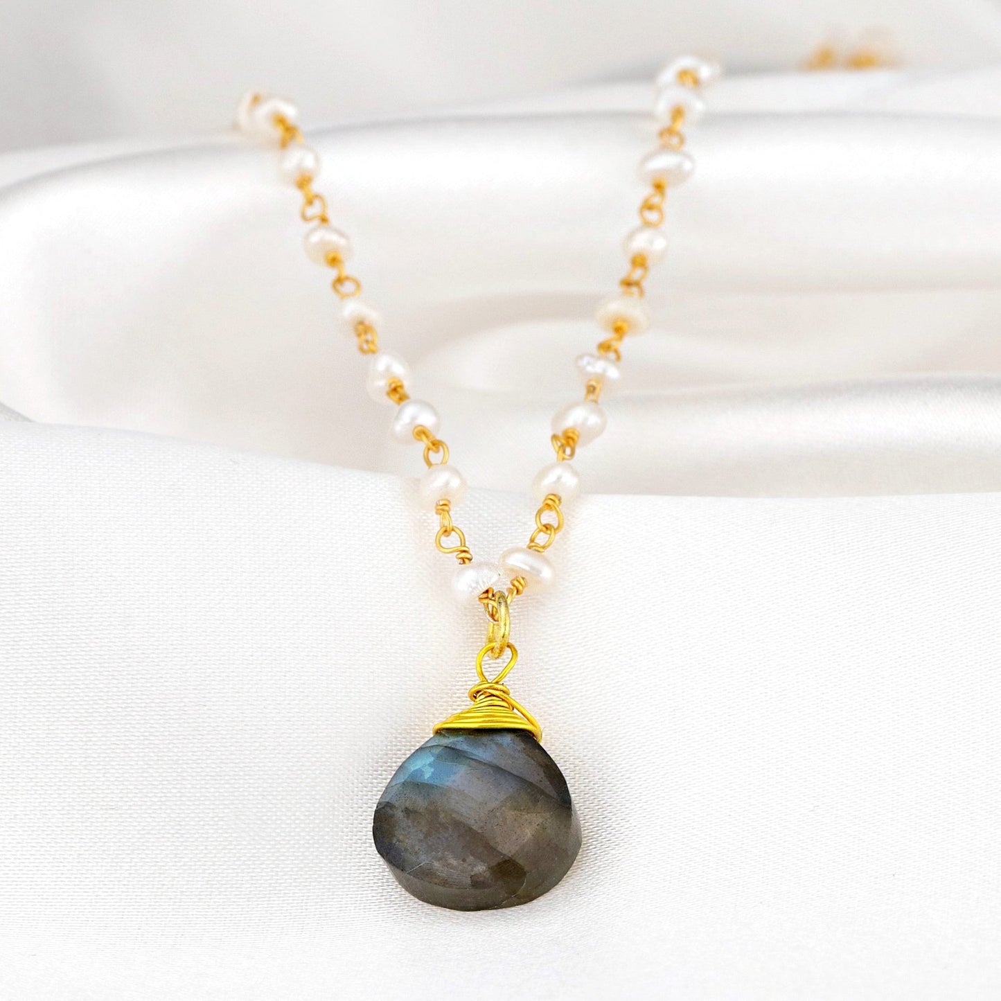 Labradorite & Freshwater Pearl Gemstone Drop Pendant Necklace Gold