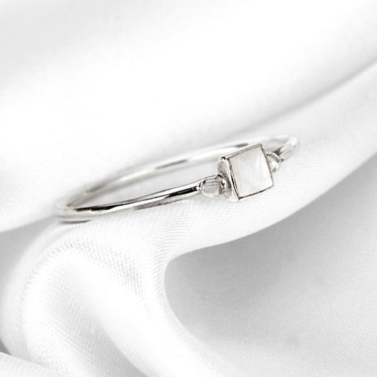 925 Sterling Silver Square Ring Pearl Mutton