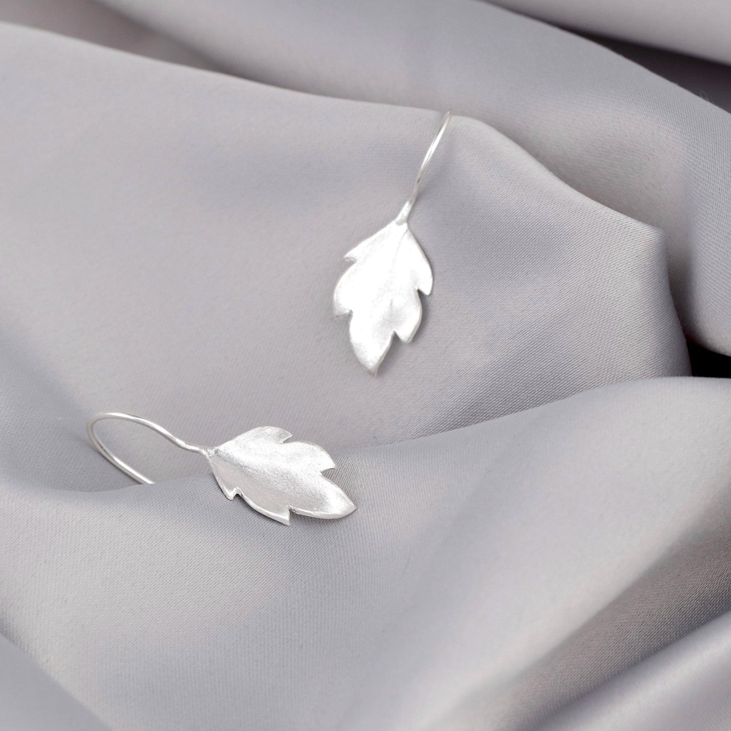 Autumn leaves silver earrings - 925 sterling matt leaves 3D earrings…