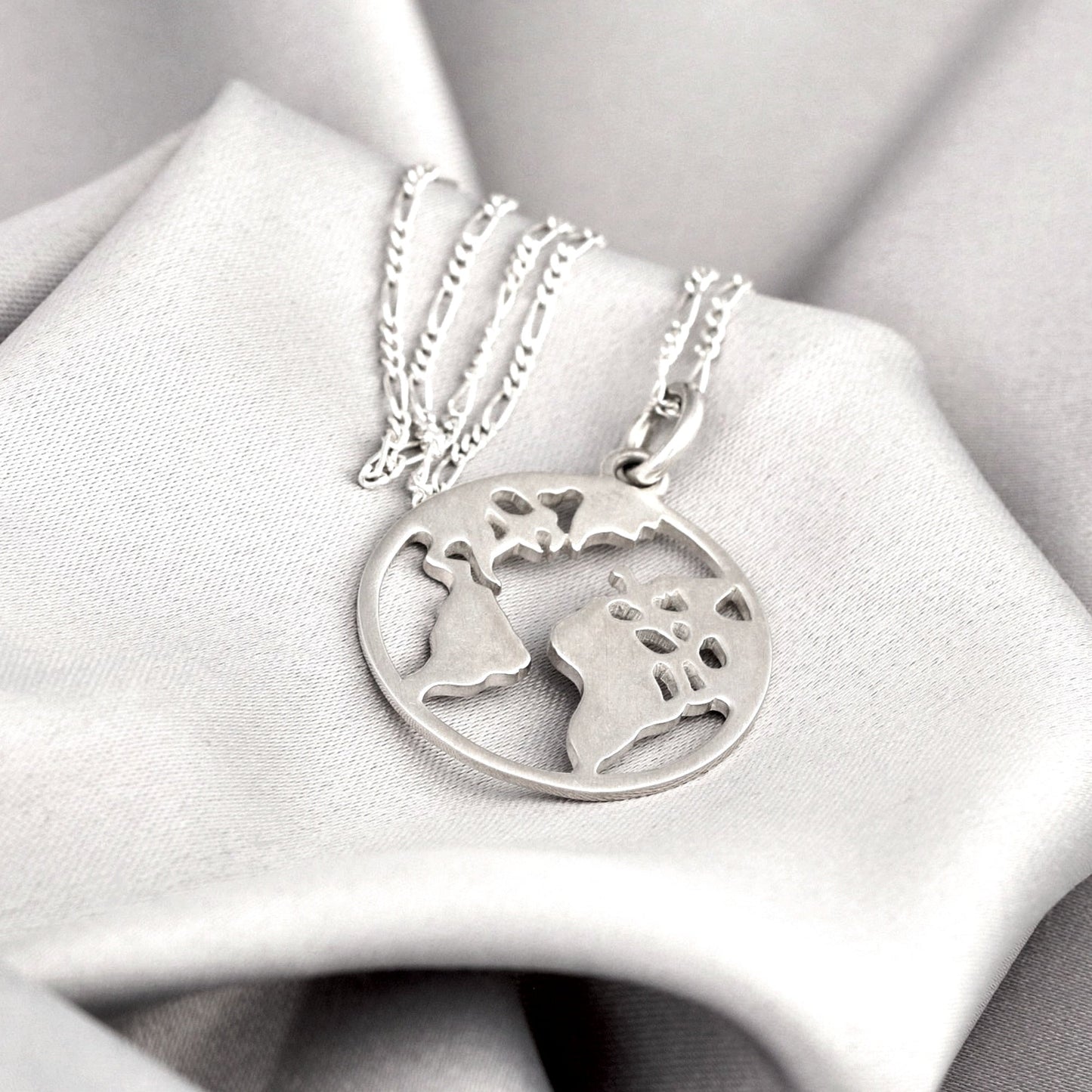 World Map Silhouette Pendant - 925 Sterling Silver Globetrotter…