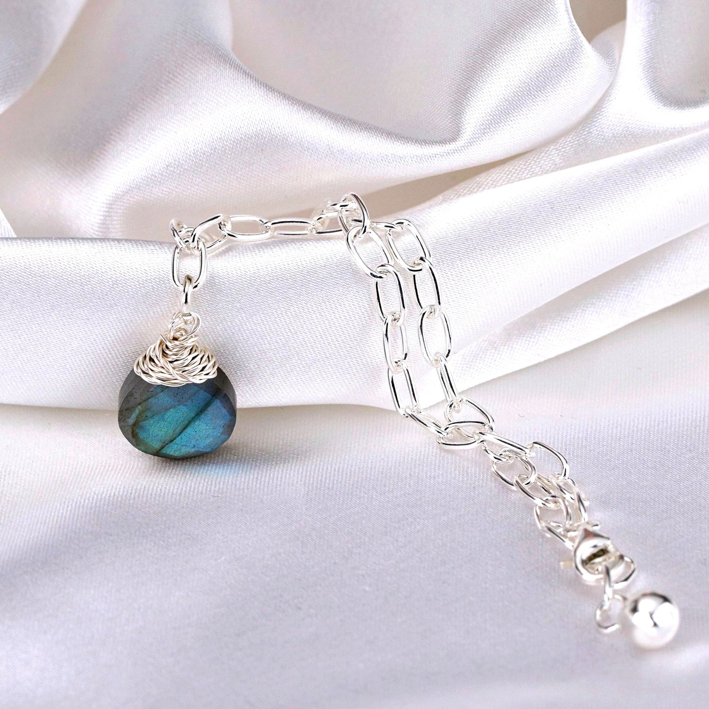 Labradorite Gemstone Bracelet - 925 Sterling Silver Meditation…