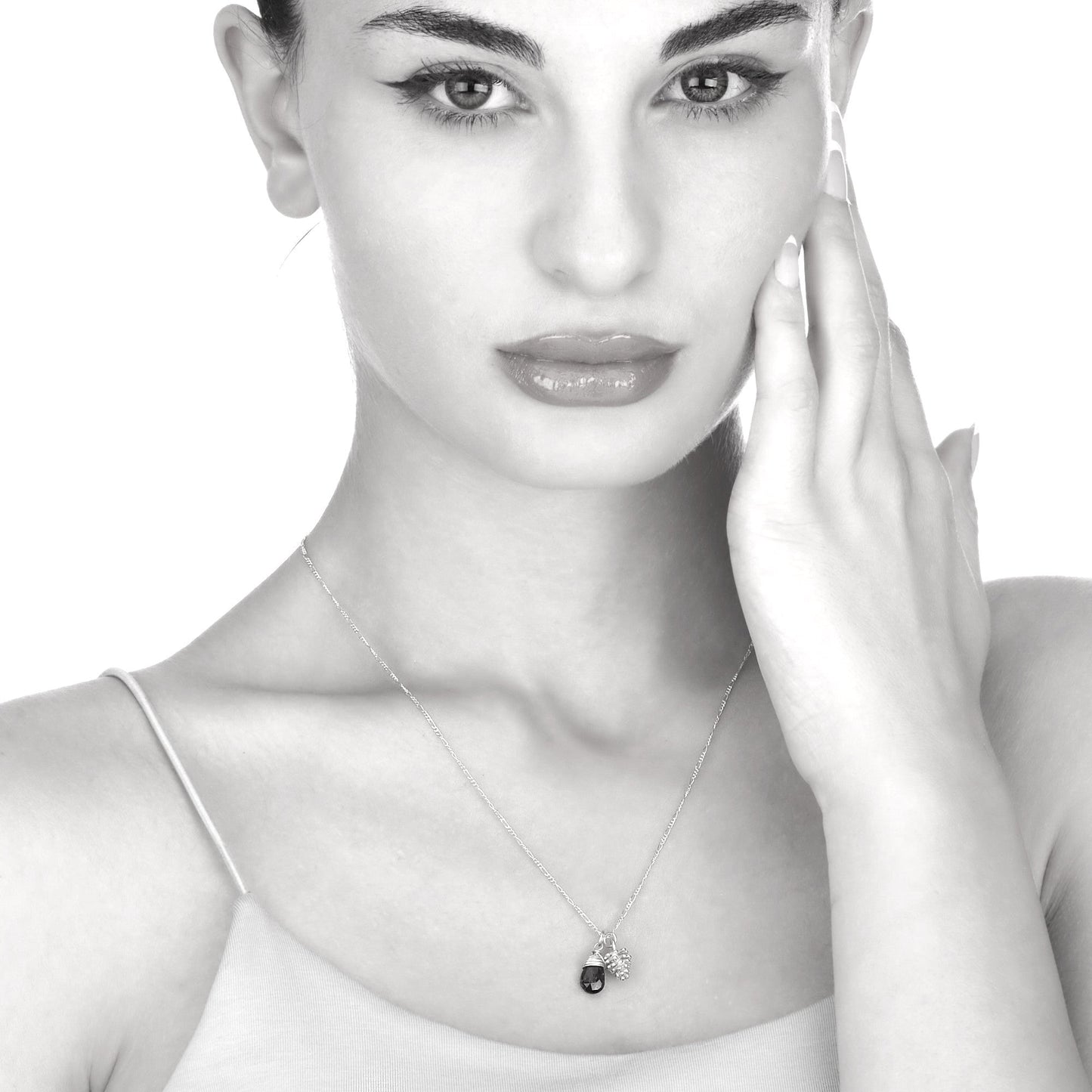 Unique Elegance: 925 Sterling Silver Necklace with Moldavite…