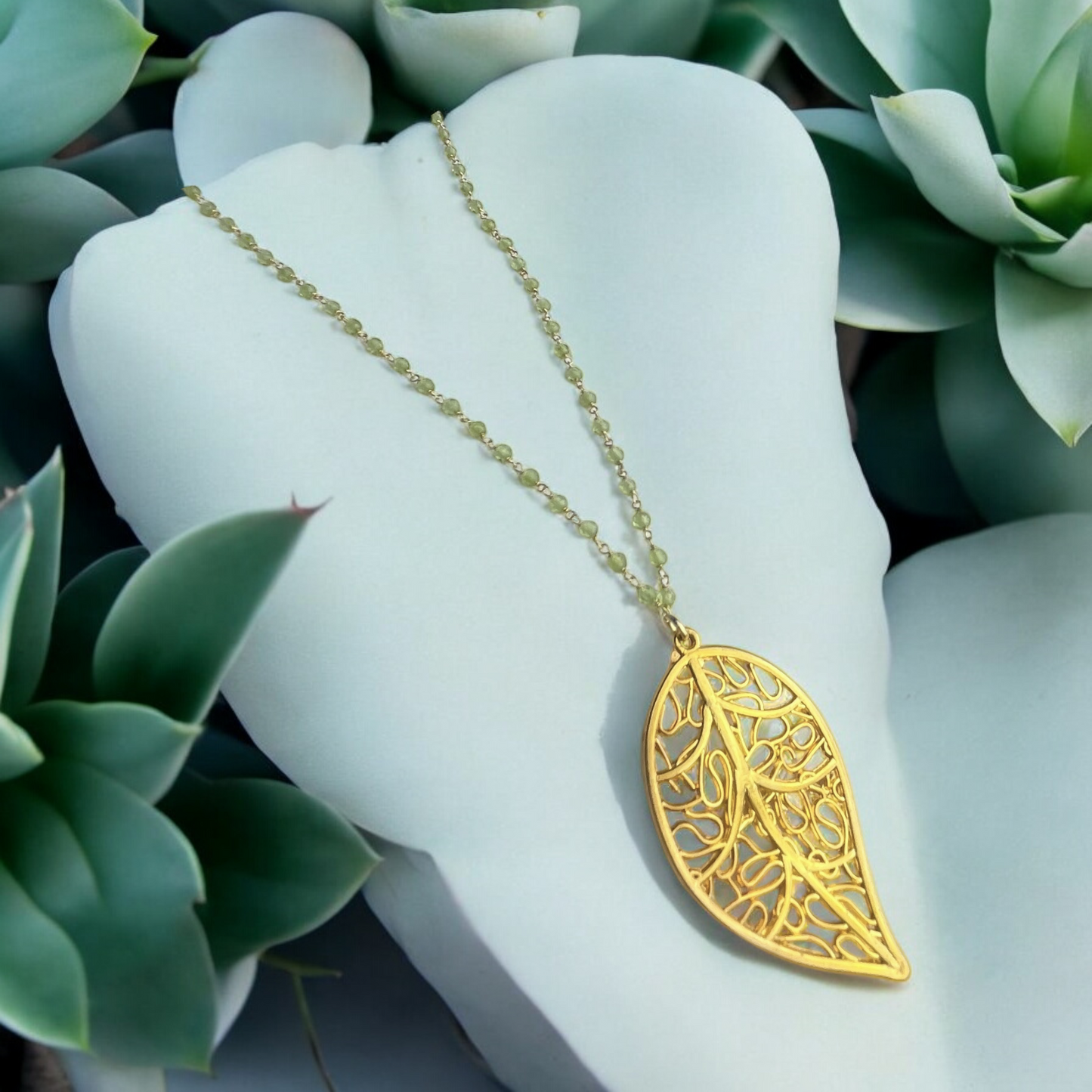 Gemstone necklace SPRING LEAF with Peridot - VIK