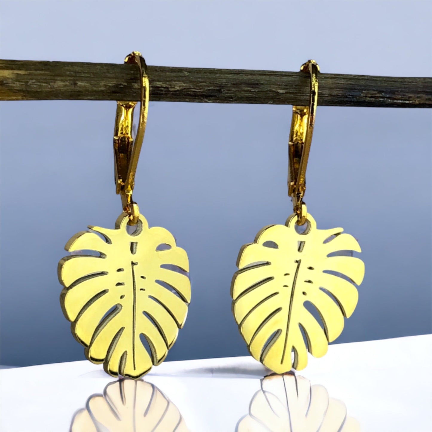 Gold plated monstera leaves earrings — 26