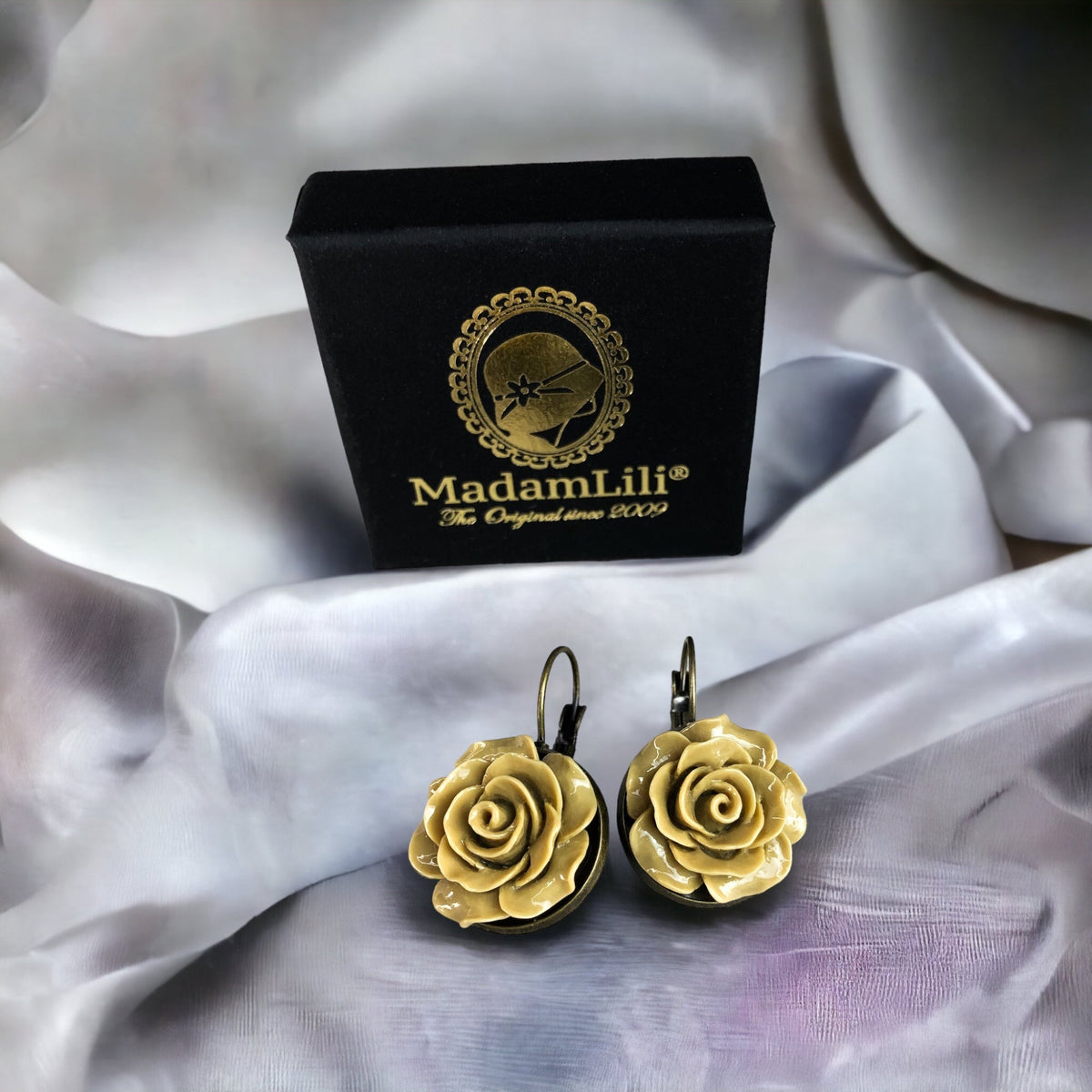HERBSTROSEN Bronze Earrings in vintage style