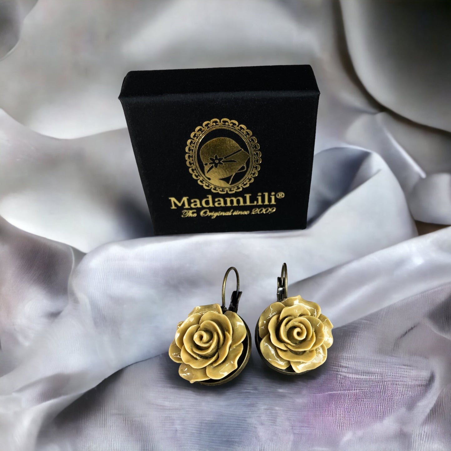 Autumns bronze earrings in vintage style