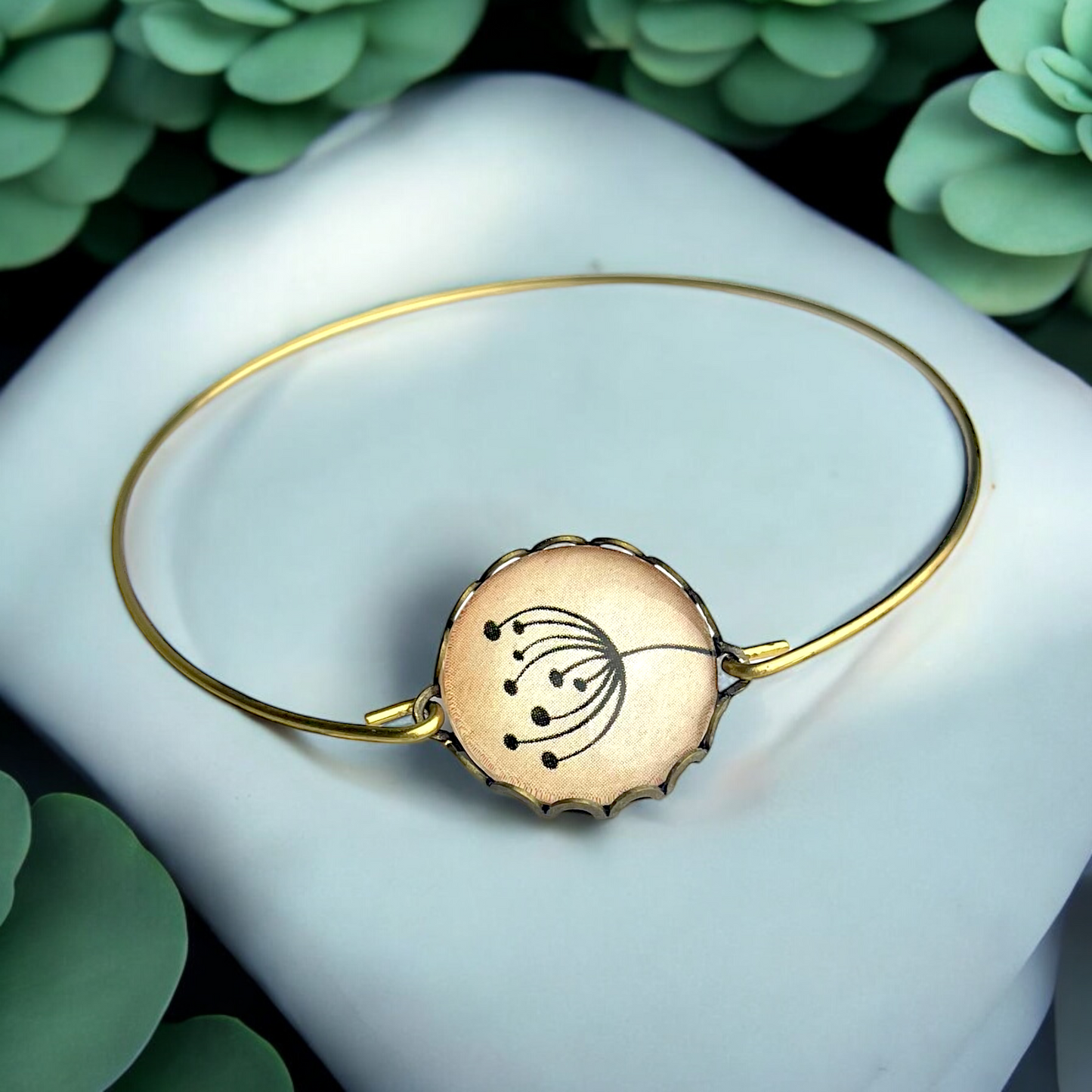 PusteBlume Bronze Bangle in vintage style
