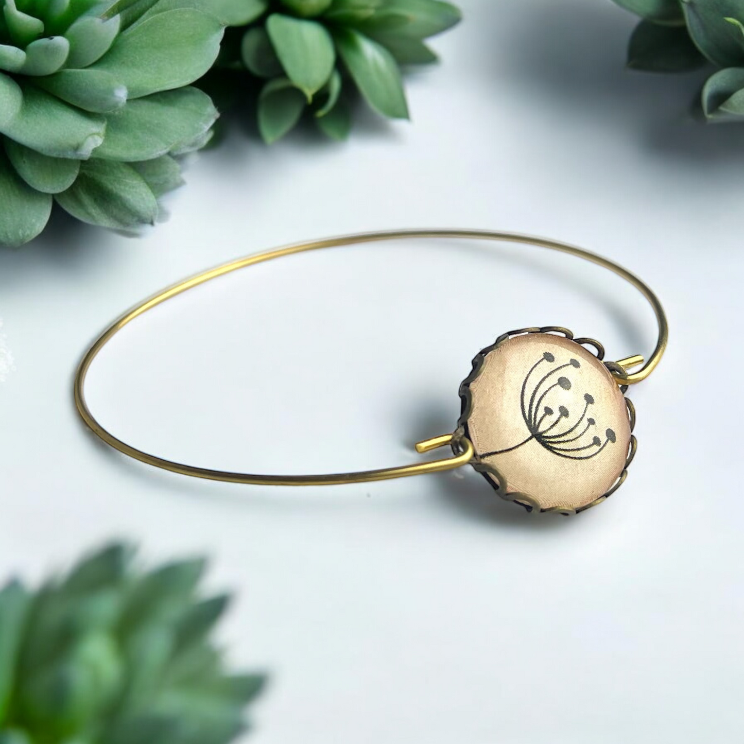 PusteBlume Bronze Bangle in vintage style
