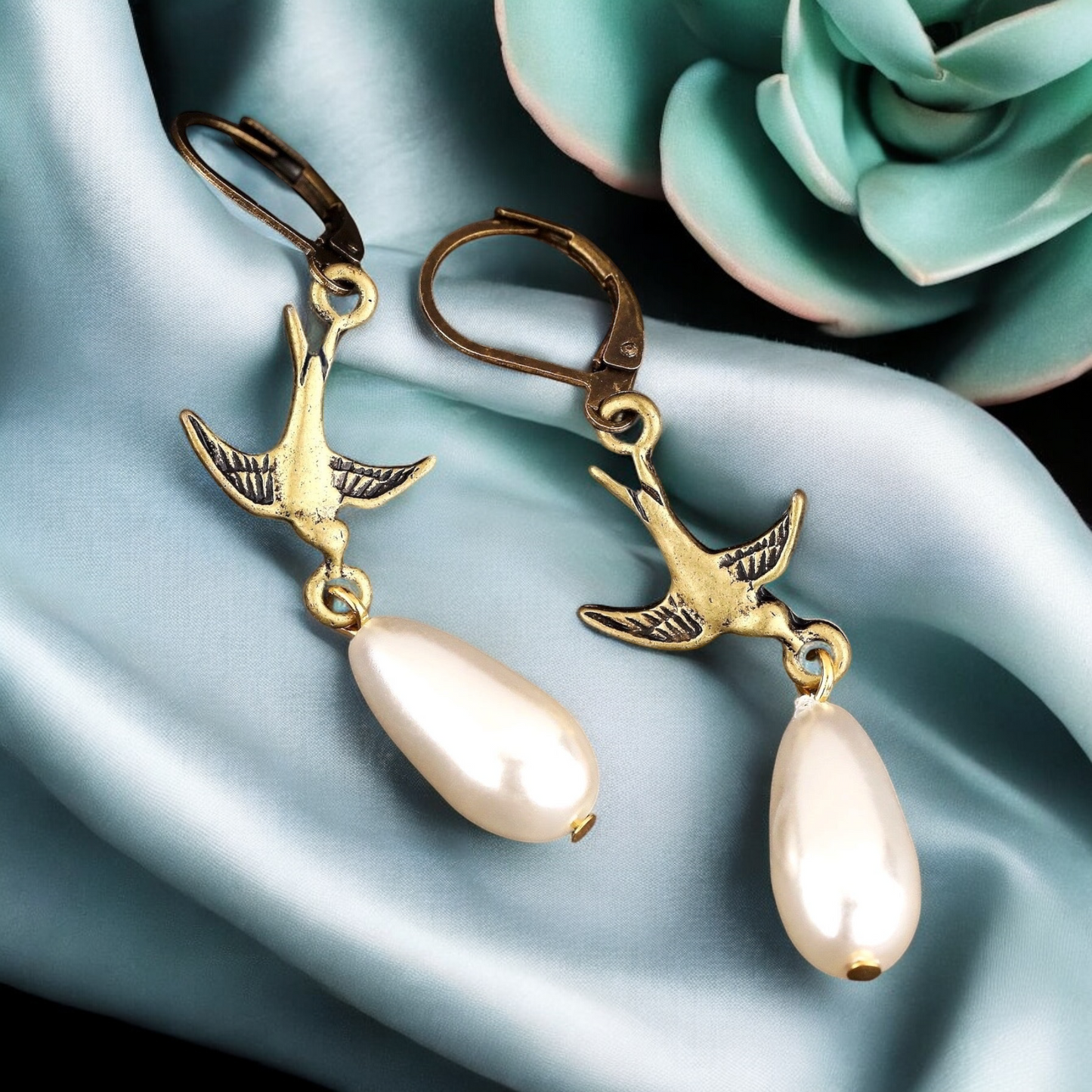 Flight Swallows Drop Pearl Earrings - Nostalgic Retro Jewelry — 63