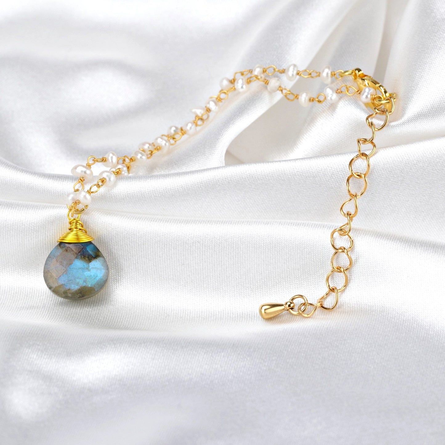Labradorite & Freshwater Pearl Gemstone Bracelet - RETARM-39