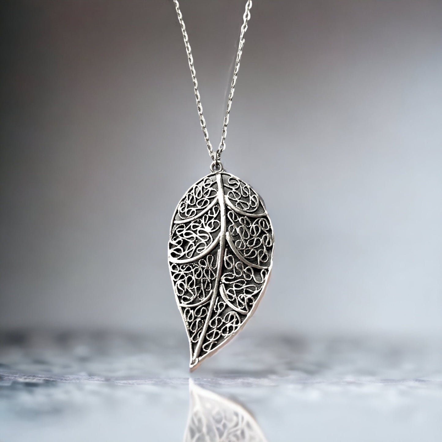 Antique Leaf — Silver Chain