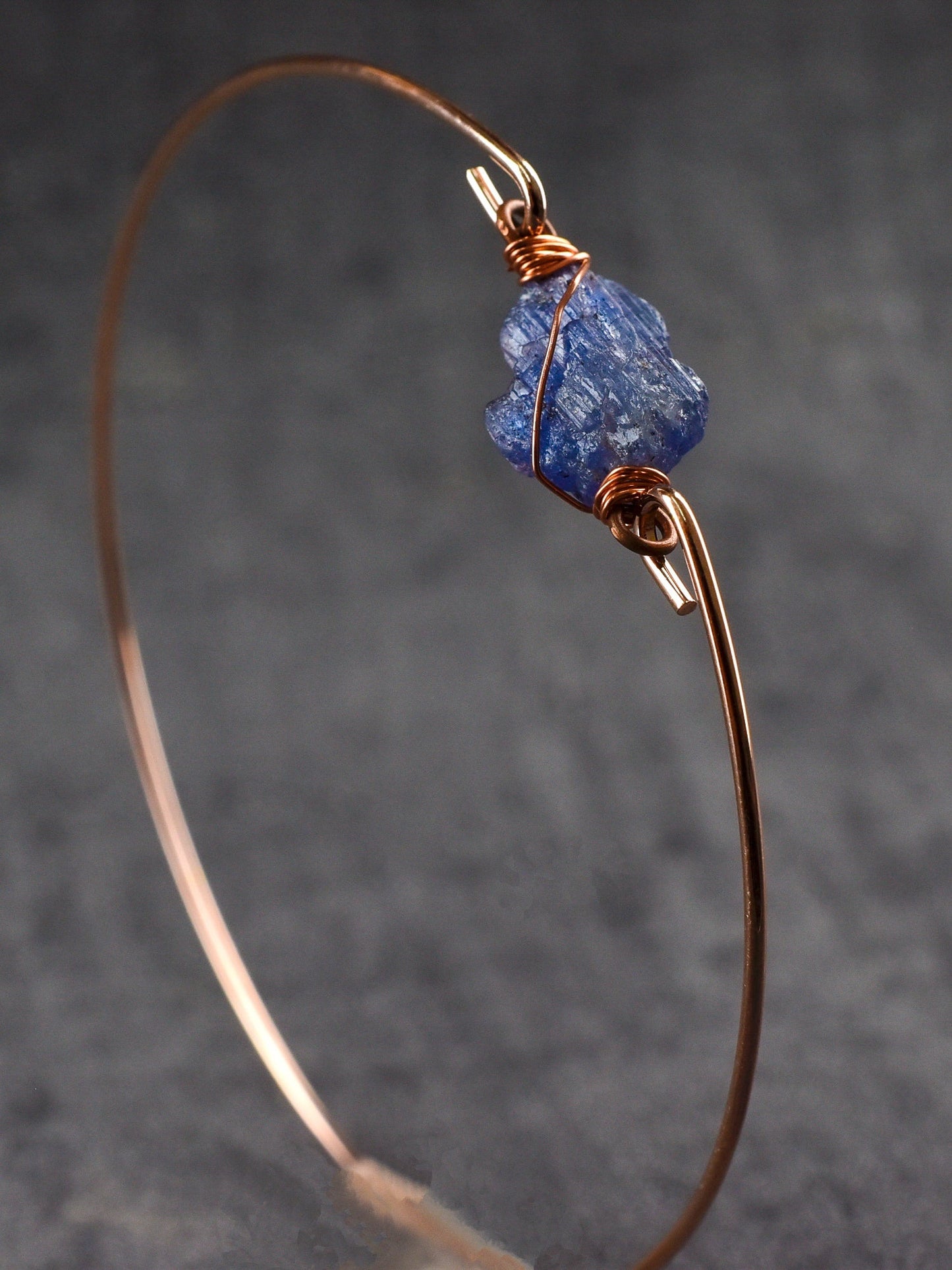 Gemstone bangle with apatite - rose gold plated - handmade - Retarm