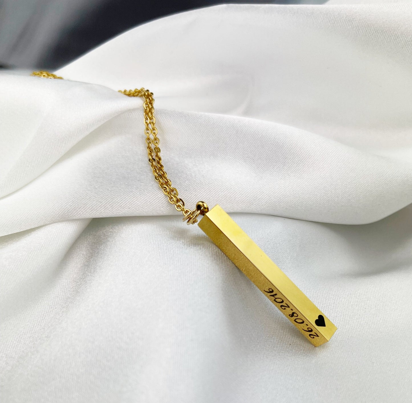 3D vertical burl chain with engraving / gold, silver or rosegold