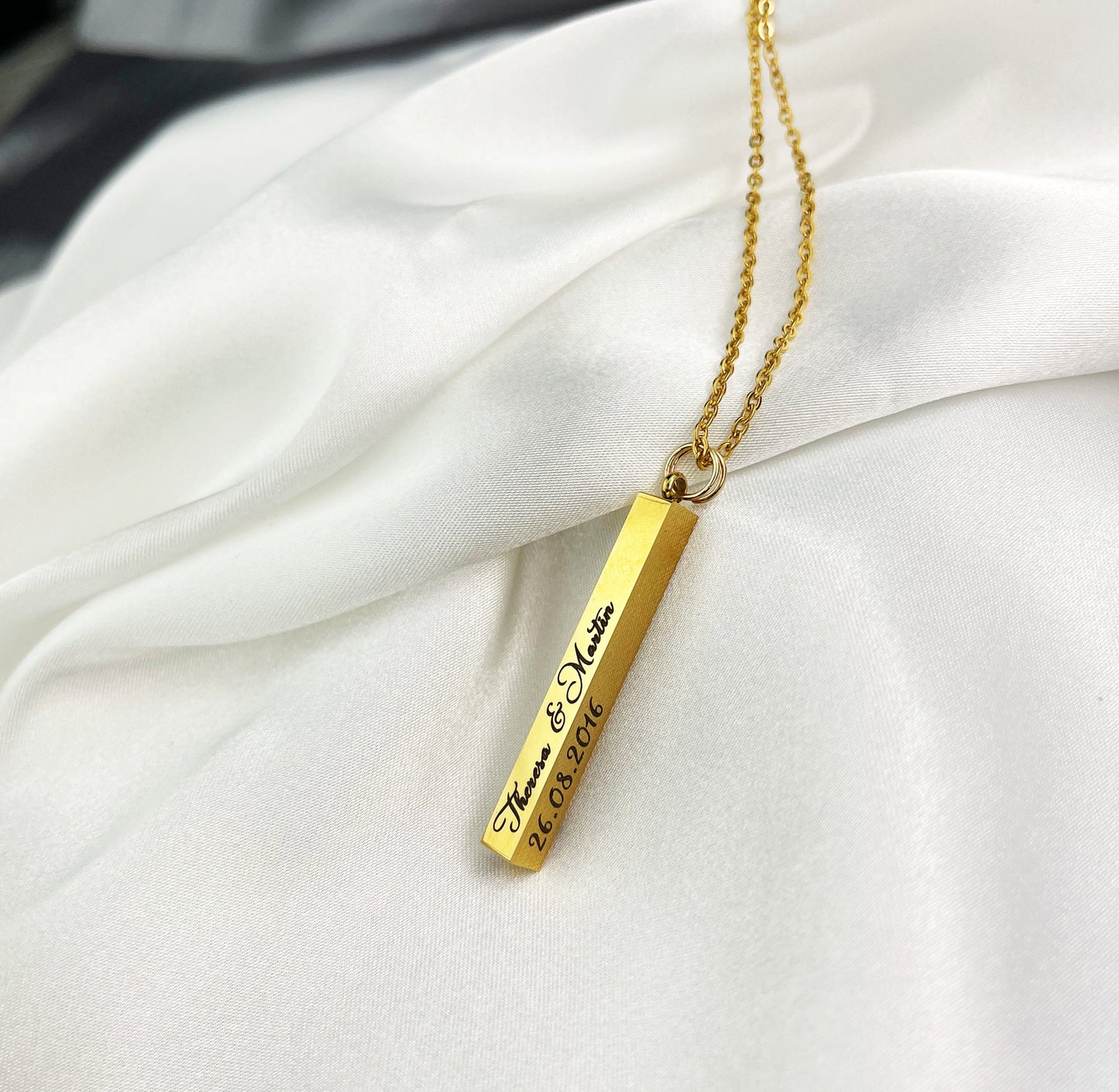 3D vertical burl chain with engraving / gold, silver or rosegold
