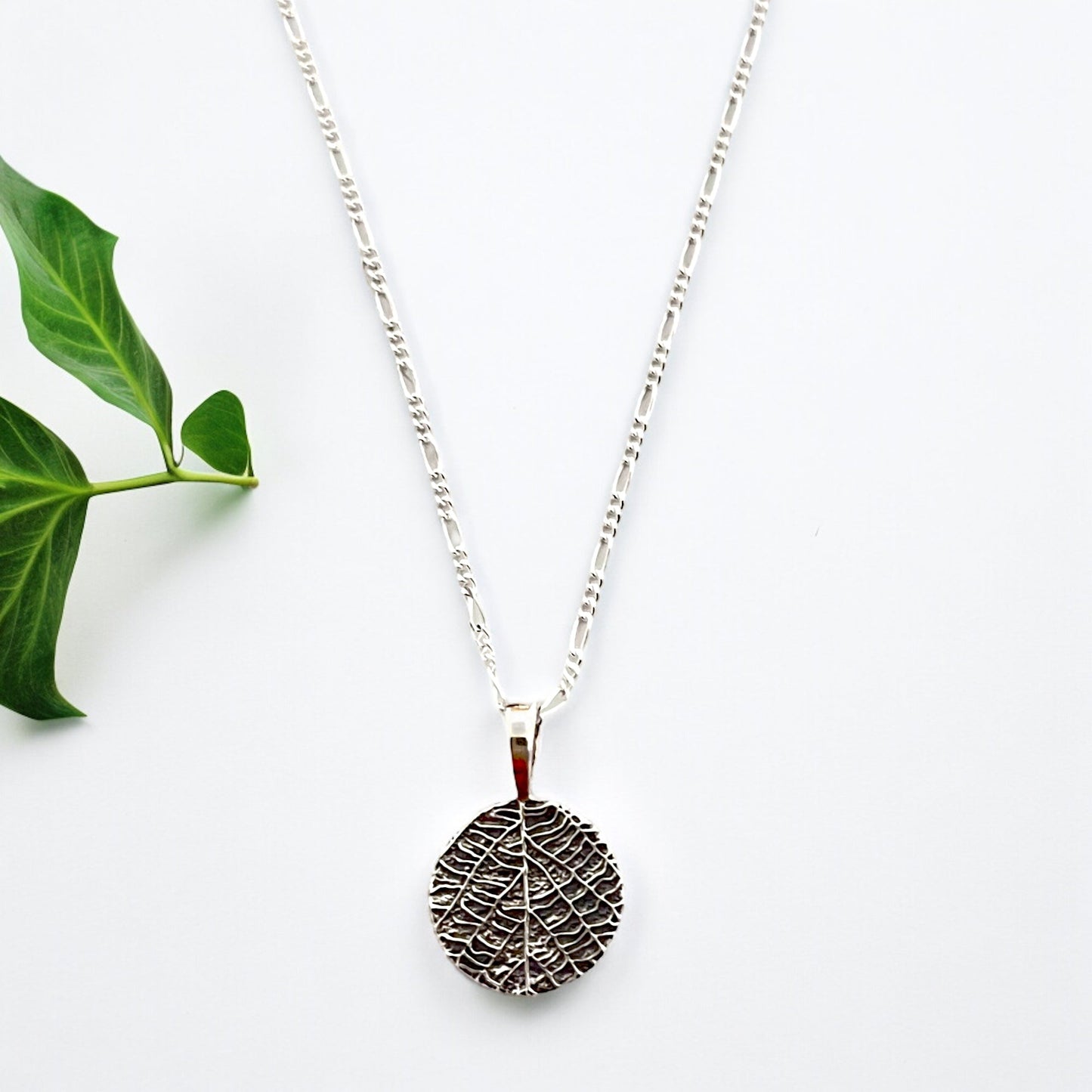 925 Sterling Silver Necklace with Leaf Vein Pendant…