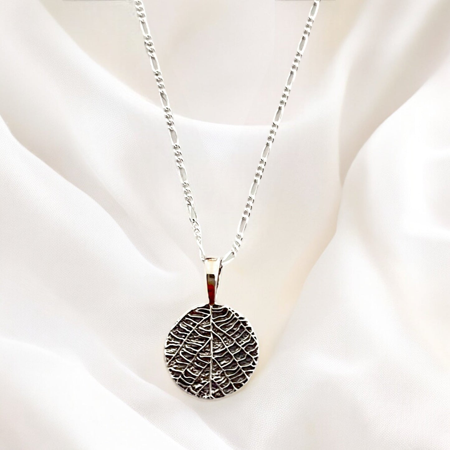 925 Sterling Silver Necklace with Leaf Vein Pendant…