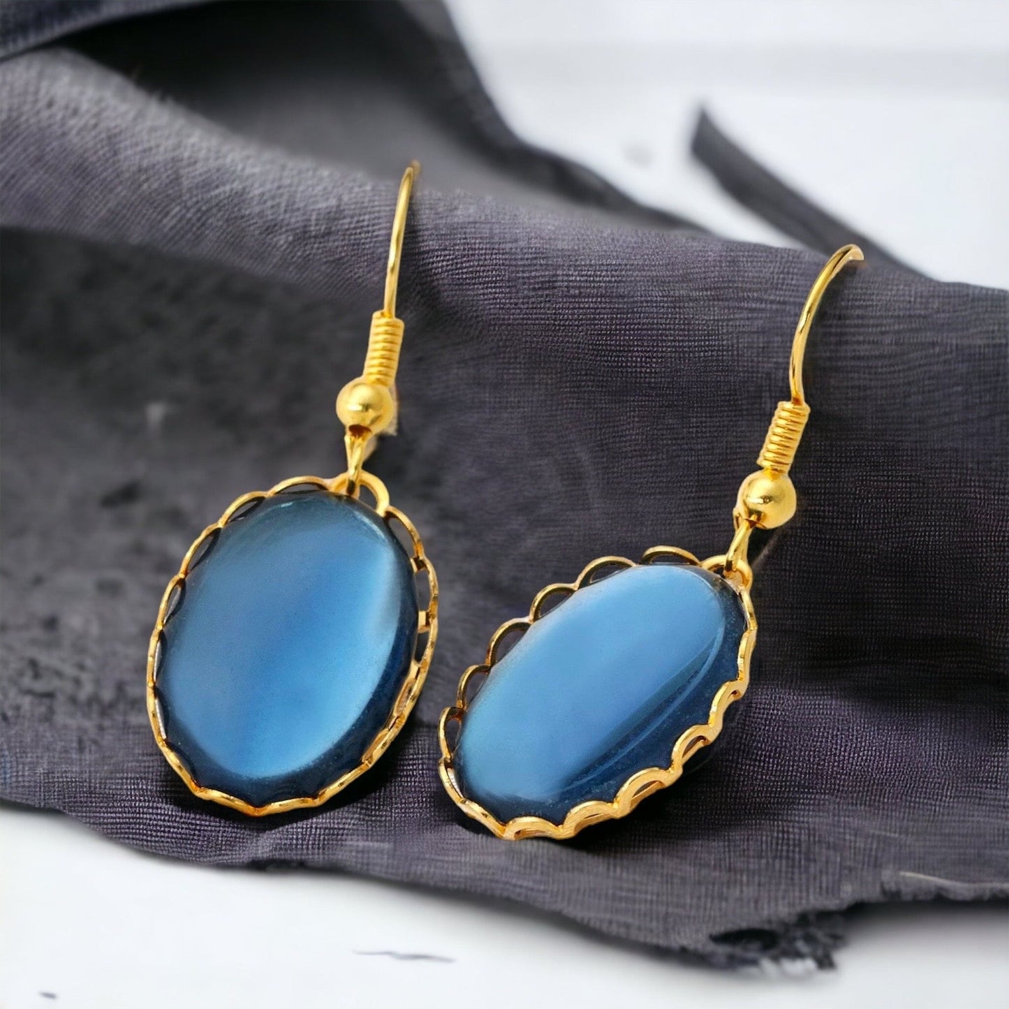 Blue shimmering earrings - gold-plated jewelry in vintage style