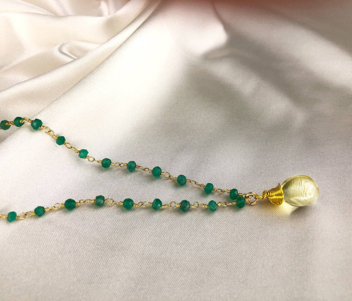 Gemstone necklace with Aventurine and Citrine teardrop pendant - VIK-26