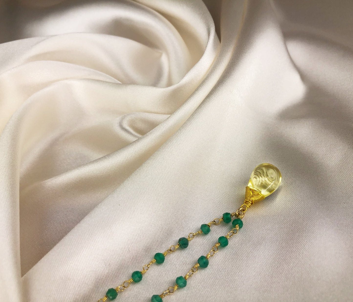 Gemstone necklace with Aventurine and Citrine teardrop pendant - VIK-26