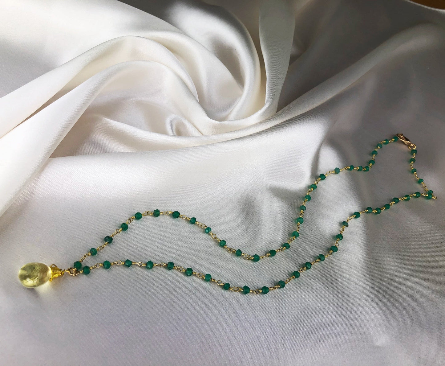 Gemstone necklace with Aventurine and Citrine teardrop pendant - VIK-26