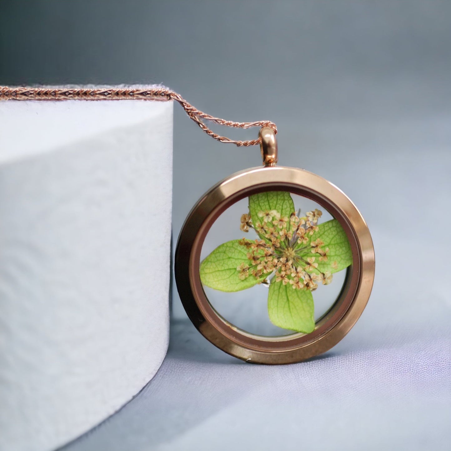 Dill Bloss Genuine Leaf Locket Chain - 925 Sterling Rosegold Gold…