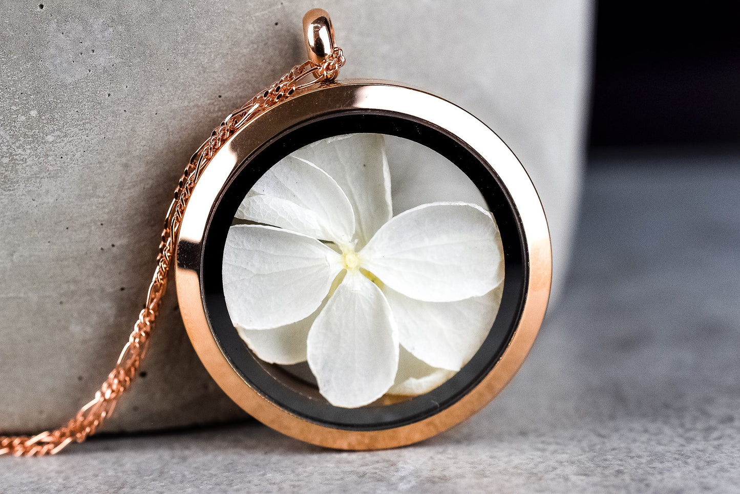 925 Rose Gold Plated Necklace with Real Hydrangea Blossoms