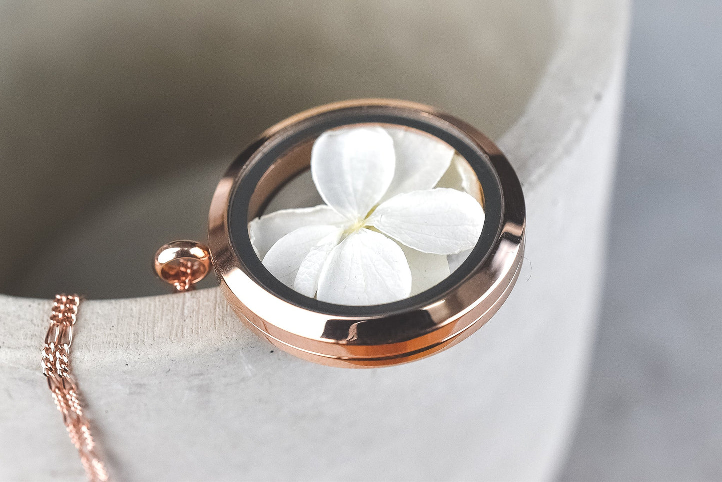 925 Rose Gold Plated Necklace with Real Hydrangea Blossoms